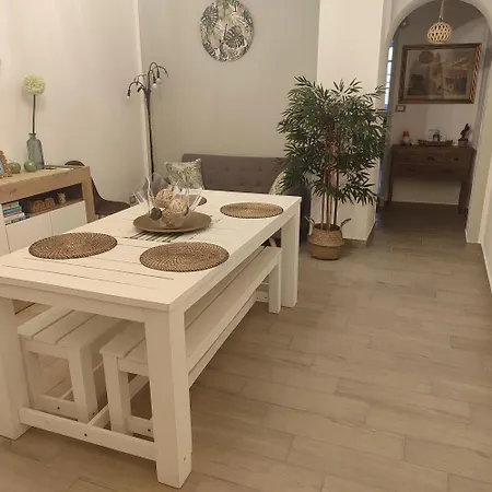 Nyaraló L'arco San Nicola L'arena *